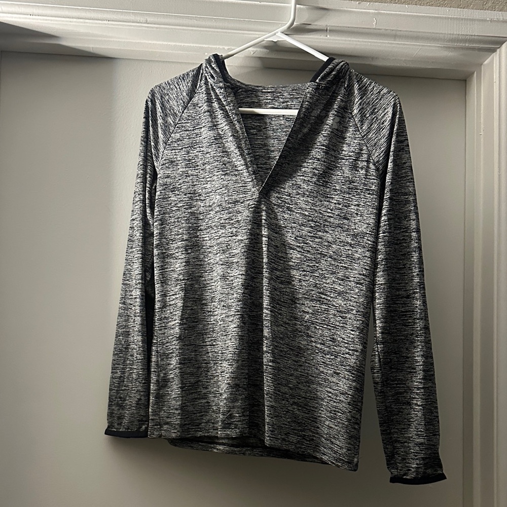 Under Armour Gray Sweatshirt